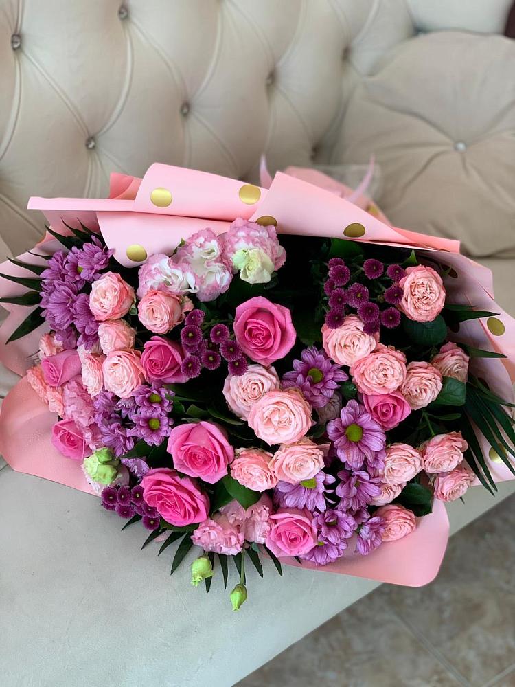 Букет цветов из: Хризантемы, Розы и Лизиантусы в Васильевке