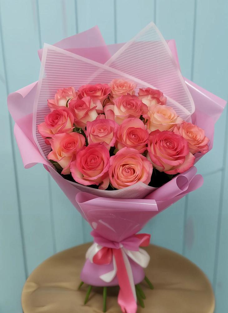 Букет 15 Розовых роз Равель в Васильевке