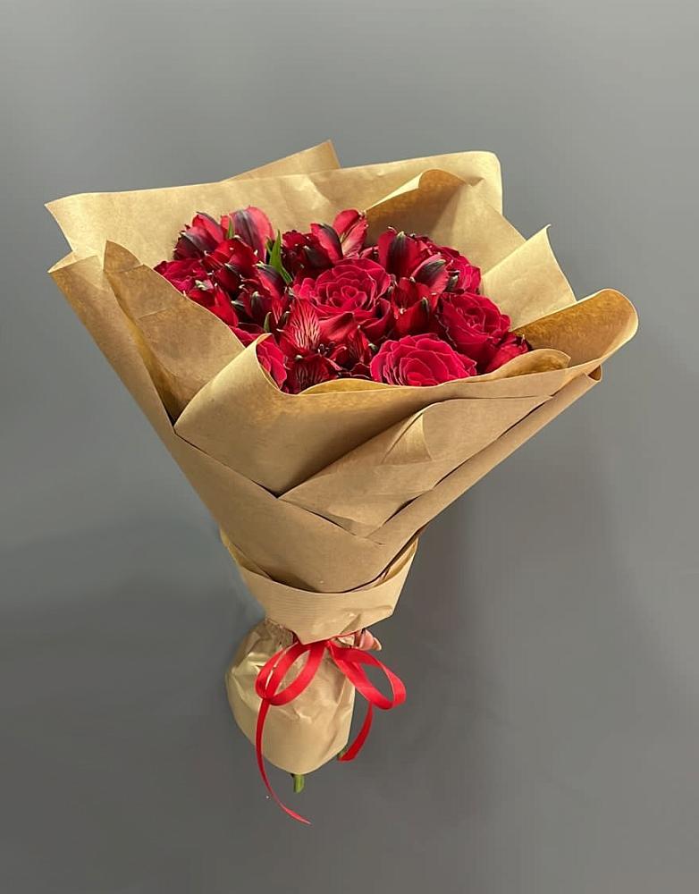 Букет цветов из: Альстромерии и Розы в Васильевке