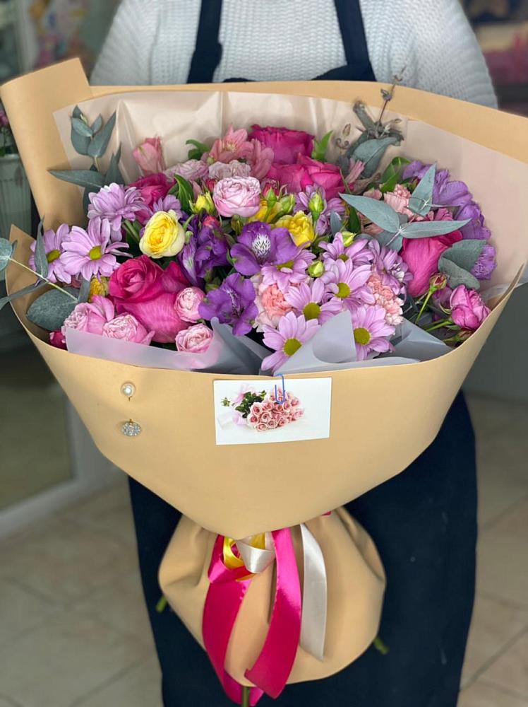 Букет цветов из: Хризантемы, Гвоздики и Альстромерии в Васильевке