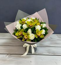 Букет цветов из:  Орхидеи и Розы в Васильевке