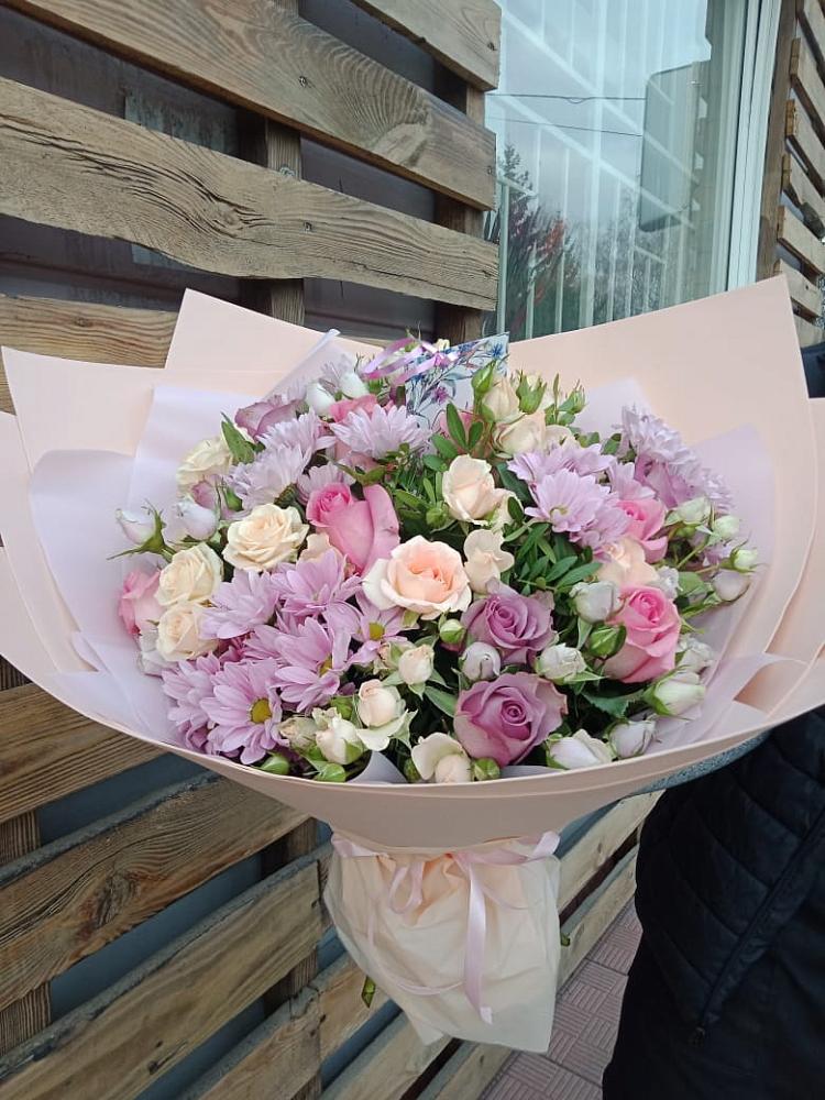 Букет цветов из: Розы и Хризантемы в Васильевке