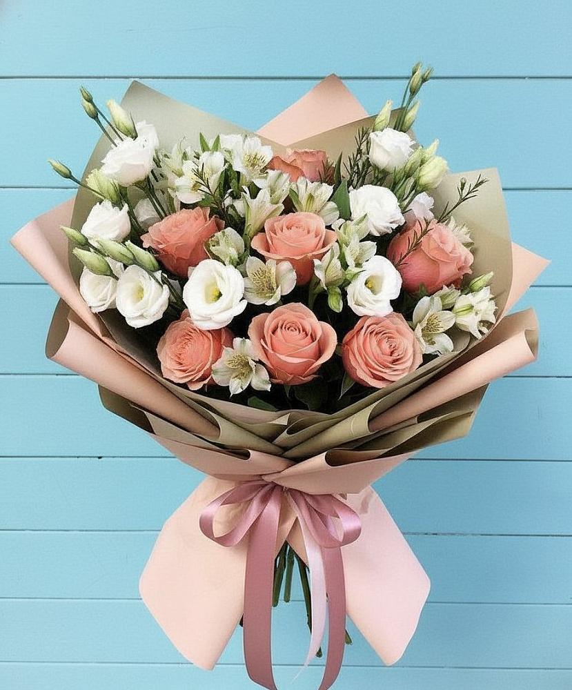 Букет цветов из: Розы, Альстромерии и Лизиантусы в Васильевке