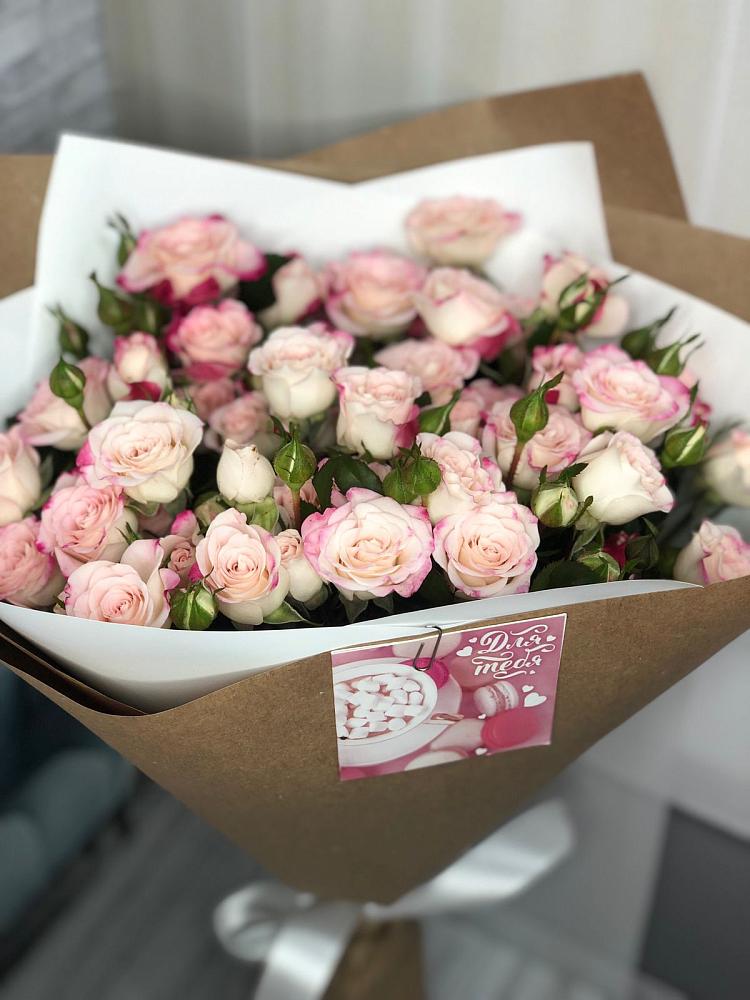 Букет цветов из: Розы в Васильевке