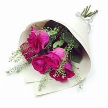 Букет цветов из:  Розы в Васильевке