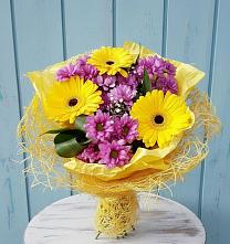 Букет цветов из:  Хризантемы и Герберы в Васильевке