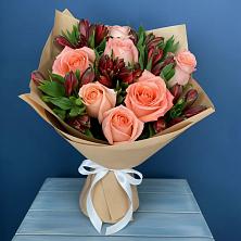 Букет цветов из:  Розы и Альстромерии в Васильевке
