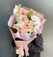 Букет цветов из:  Хризантемы и Розы в Васильевке