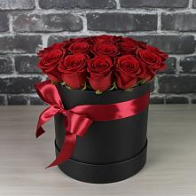 Цветочная композиция из Розы в шляпной коробке в Васильевке