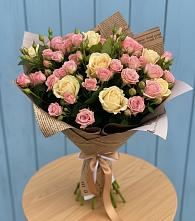Букет цветов из:  Розы в Васильевке