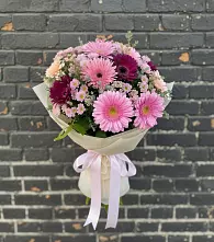 Букет цветов из:  Герберы и Хризантемы в Васильевке