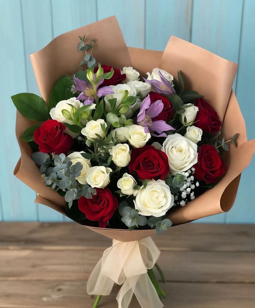 Букет цветов из: Розы и Альстромерии в Васильевке